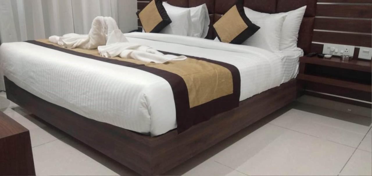 Rajlaxmi Hotel - Free Airport Pickup And Drop Jaipur Exterior foto